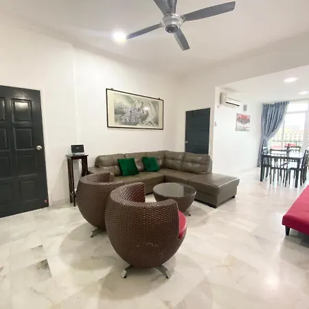Century Suria Aparment Langkawi By Zervin Apartment Kuah Exterior photo