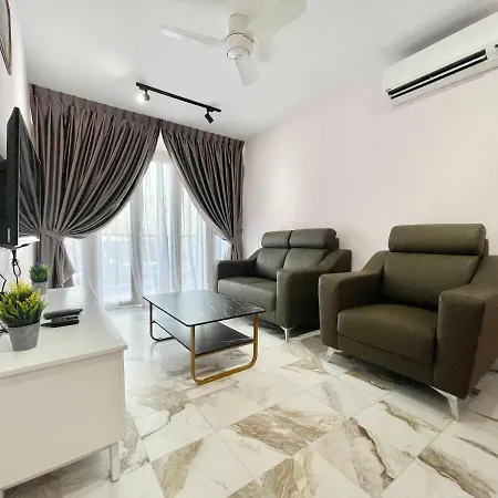 Century Suria Aparment Langkawi By Zervin Apartment Kuah Exterior photo