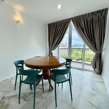 Century Suria Aparment Langkawi By Zervin Apartment Kuah Exterior photo